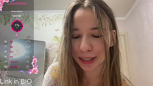 tinykisa live sex cam