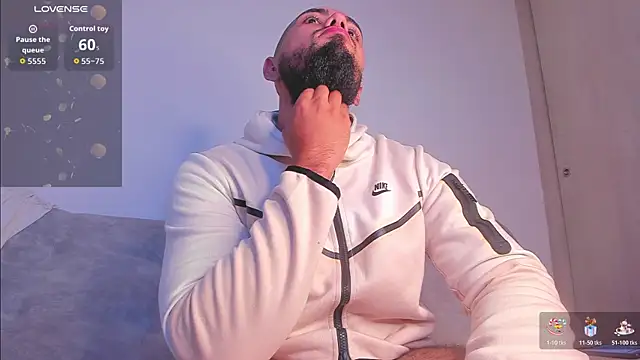 arturguy00's cam snapshot