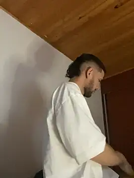 Michaell_Spinelly's cam snapshot