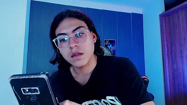 dirty_model's cam snapshot