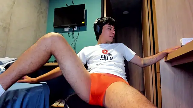 Huge_latin_cock's cam snapshot