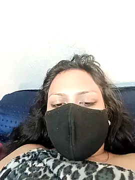 Spicynitya_ncr's cam snapshot