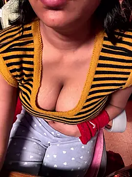 Lucky_Flora's cam snapshot