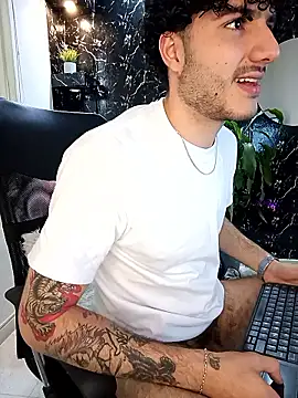 Rafael_Mendezz live sex cam