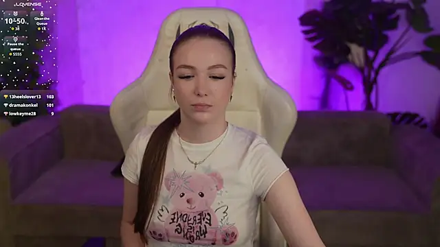 Ella_054's cam snapshot