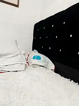 ElizabethWeil's cam snapshot