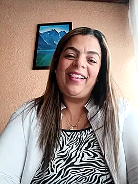 Mia-Glow's cam snapshot