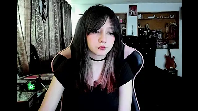 Maki_Zein_ live sex cam