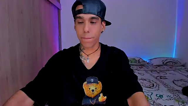 Damianwhite live sex cam