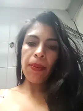 Astrid-- live sex cam