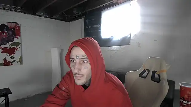 KumWithTheKommas live sex cam