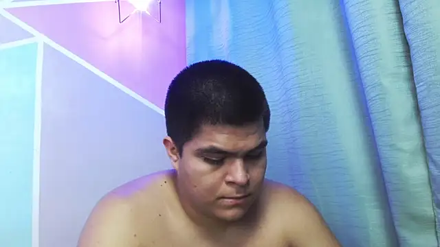 naomi_campbel_ live sex cam