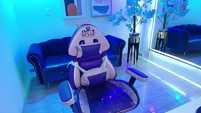 Lucy_greey live sex cam