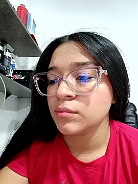 -VICKKY live sex cam