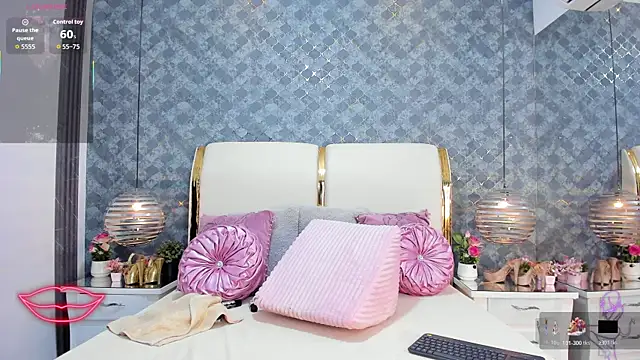 MarilynVega1 live sex cam