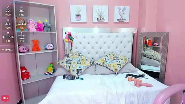 Blaiir_Moon's cam snapshot