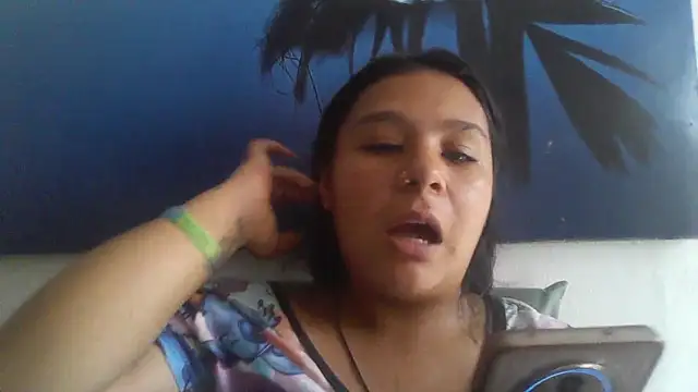 Charis_21 live sex cam