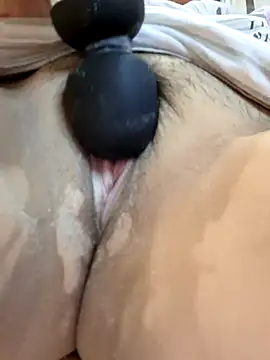 Emilyhomegirl1 live sex cam