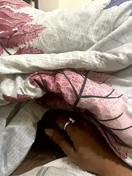 Arushridelong's cam snapshot