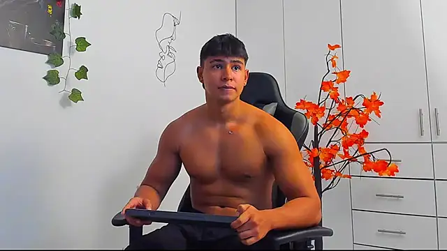 Bray_Kevin live sex cam