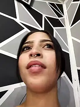 Aitana_2-0's cam snapshot