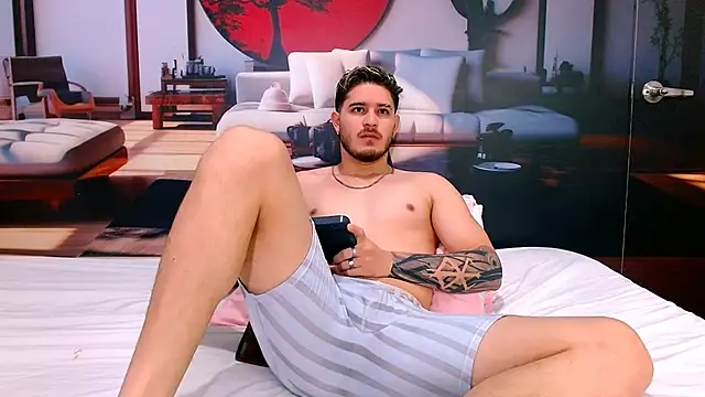 RayanLynxx live sex cam