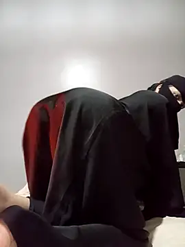 Milan-88 live sex cam