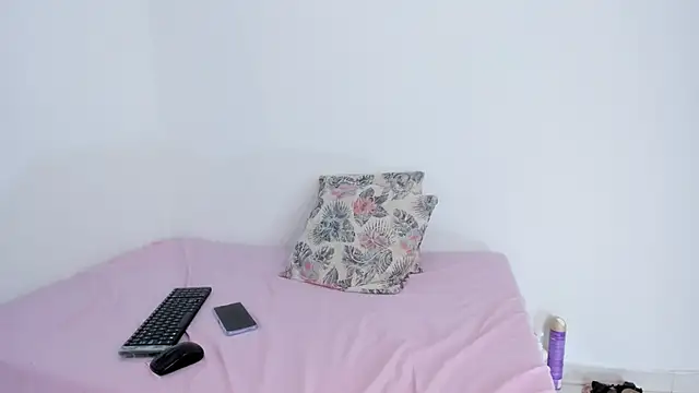 CamilaaSaenz's cam snapshot