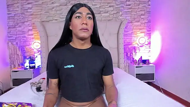 Lucia-sex live sex cam