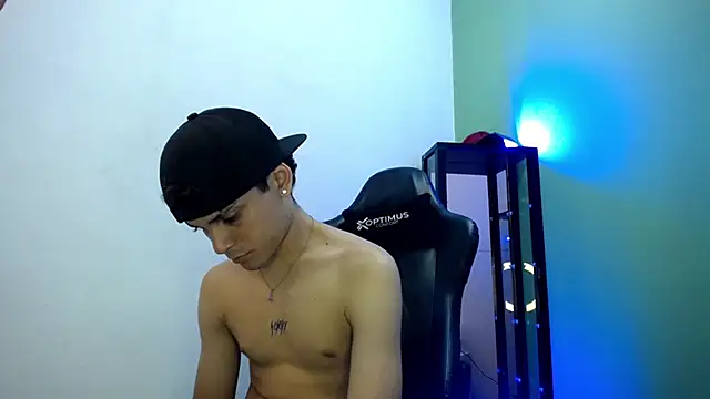 dilan_hott_ live sex cam