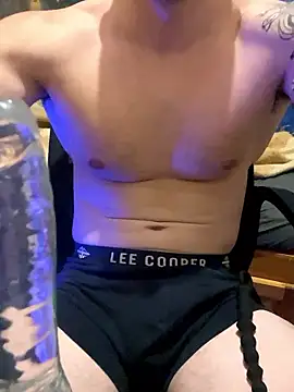 fronkie9384 live sex cam