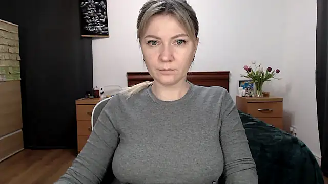 ParadiseAlina live sex cam