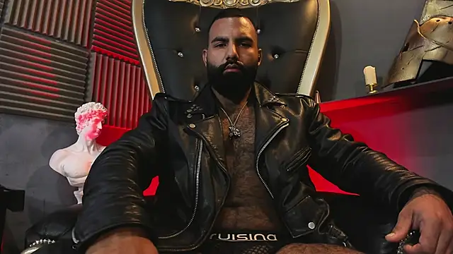 BeardAndrew live sex cam