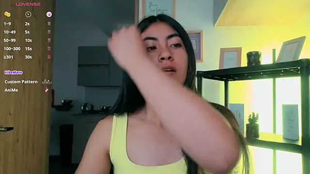 Estefania_A's cam snapshot