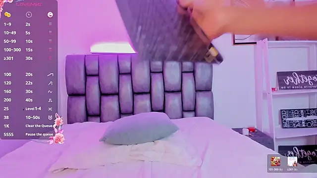 Violet_Anders's cam snapshot