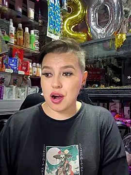 TamySweetness live sex cam