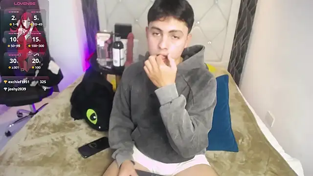 Samu_FoXXX live sex cam