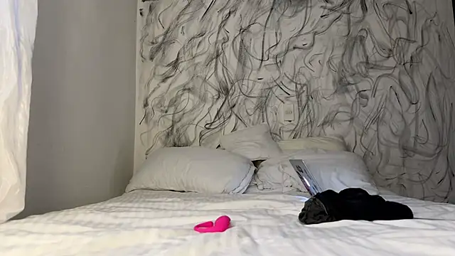 Saturno_v live sex cam