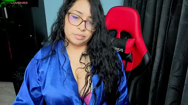 charlotee_lovee69 live sex cam