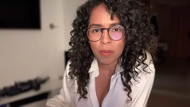 illaroom live sex cam