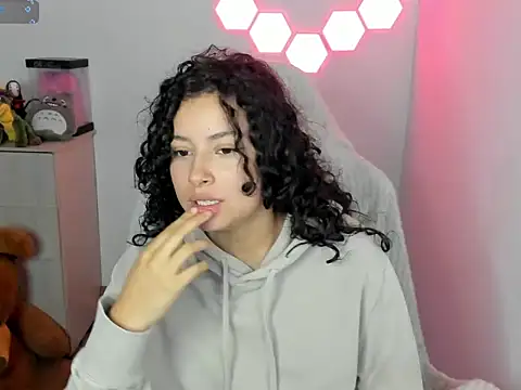 emillyaqua's cam snapshot