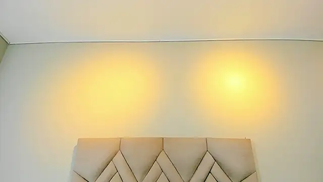 Isis_Osman live sex cam