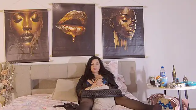 ReiyaRey live sex cam