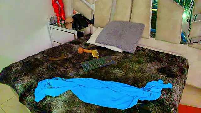 Natalyefoster live sex cam