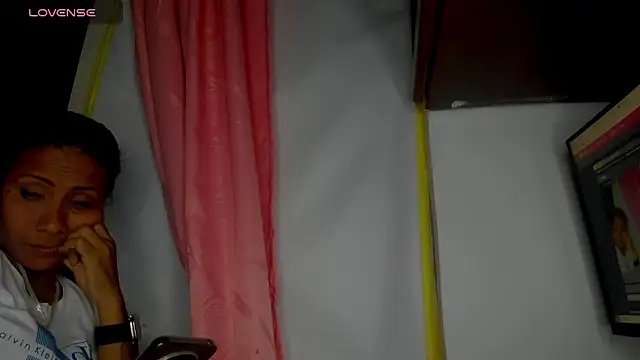 Nenita_Hot_ live sex cam