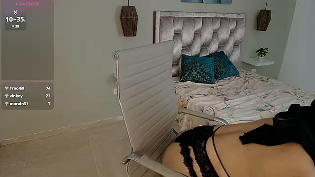 Amina_AlZahra's cam snapshot