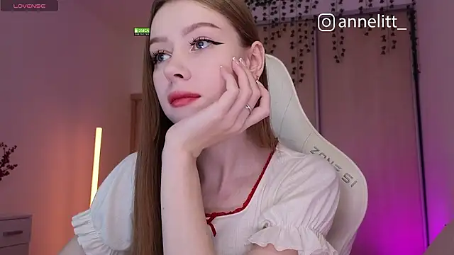 Annelitt live sex cam