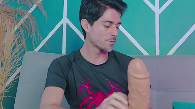 Adam_MillanFF live sex cam