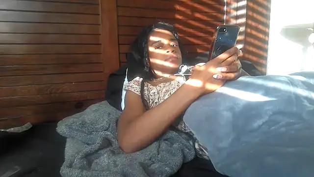 Marlowlovee's cam snapshot