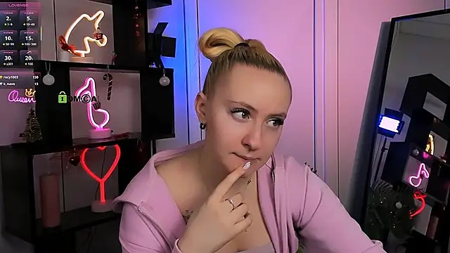 mila_glow1's cam snapshot